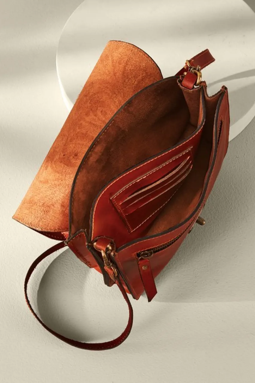 Fashion Ada Embossed Leather Bag Handbags